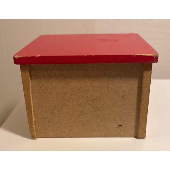 BRIO Garage Works with Thomas Train & Friends - Picture 3 of 8